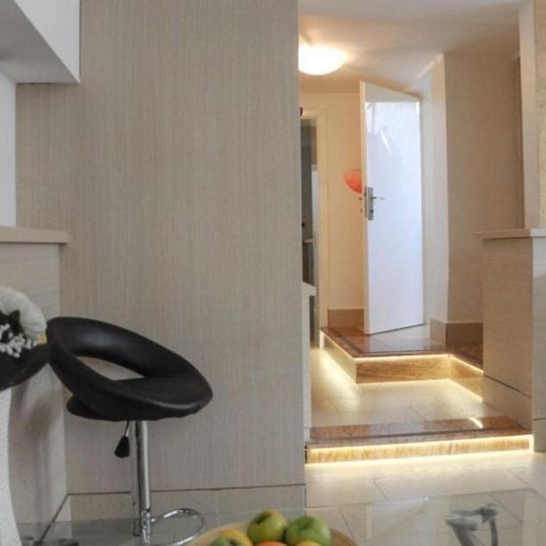 DivaLux New Suite E Boutique Hotel with AC and Wi-Fi - One-Bedroom Apartment - 3