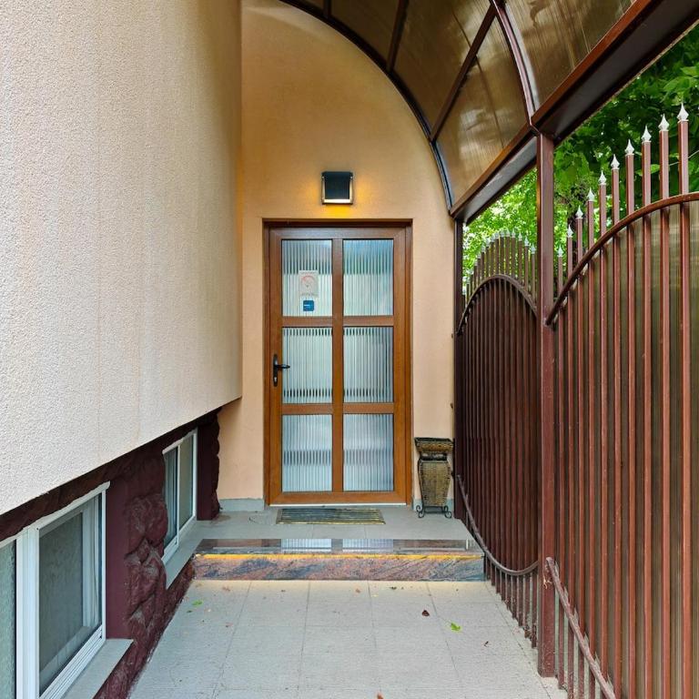 DivaLux New Suite E Boutique Hotel with AC and Wi-Fi - One-Bedroom Apartment - 10