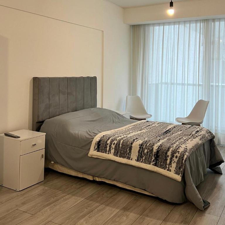Diego - One-Bedroom Apartment - 1