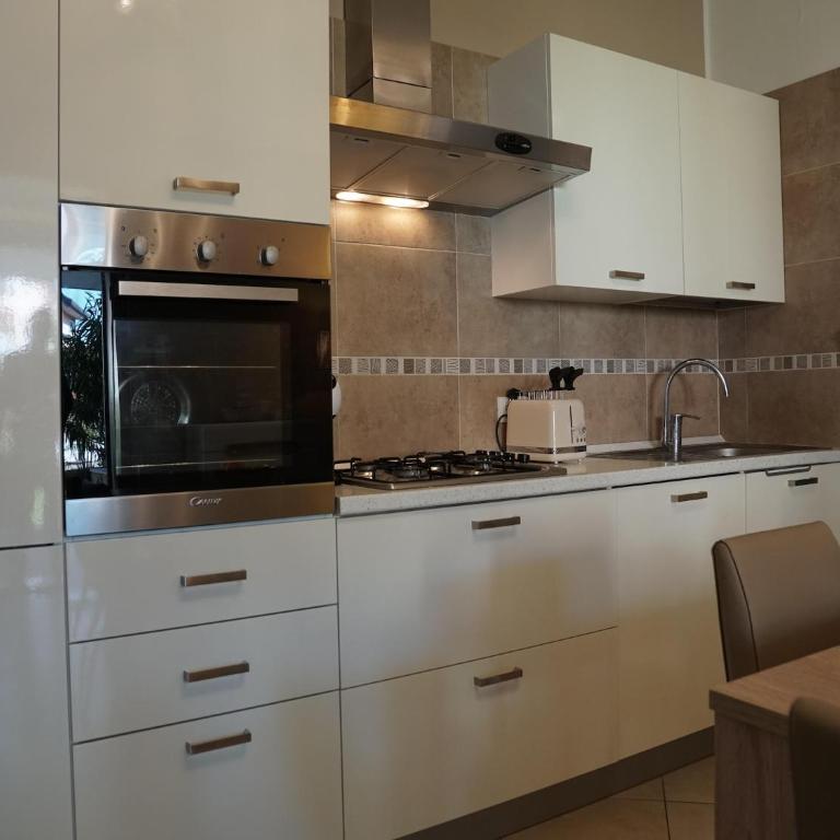 welcoming holiday apartment nearby Lazise centre - Casa Vacanze con 2 Camere da Letto - 10
