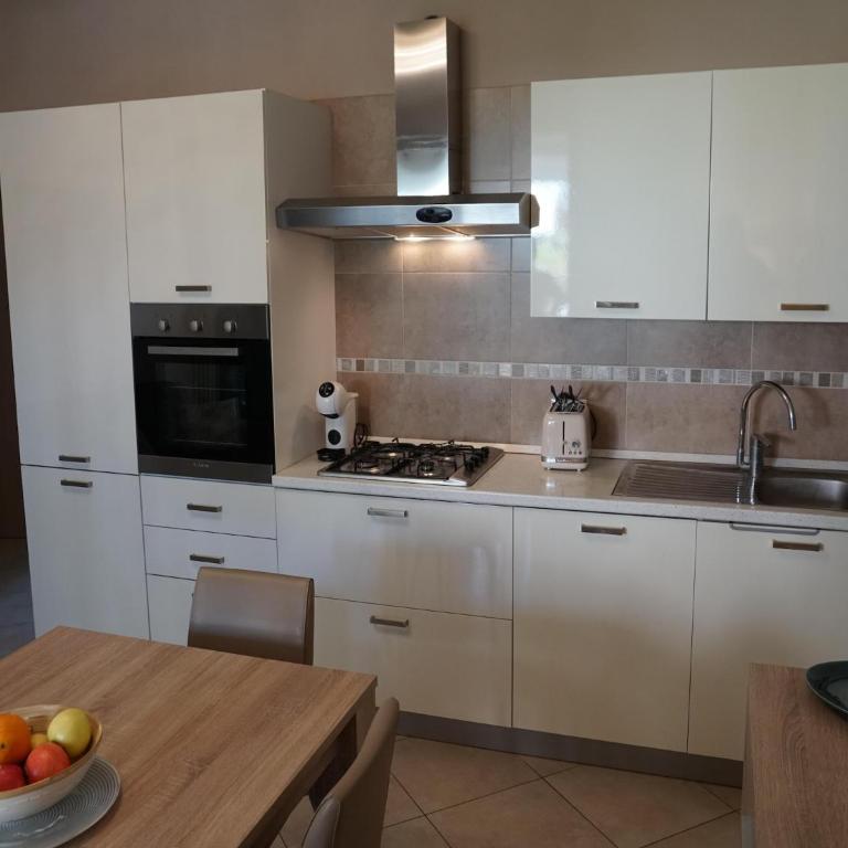 welcoming holiday apartment nearby Lazise centre - Casa Vacanze con 2 Camere da Letto - 9