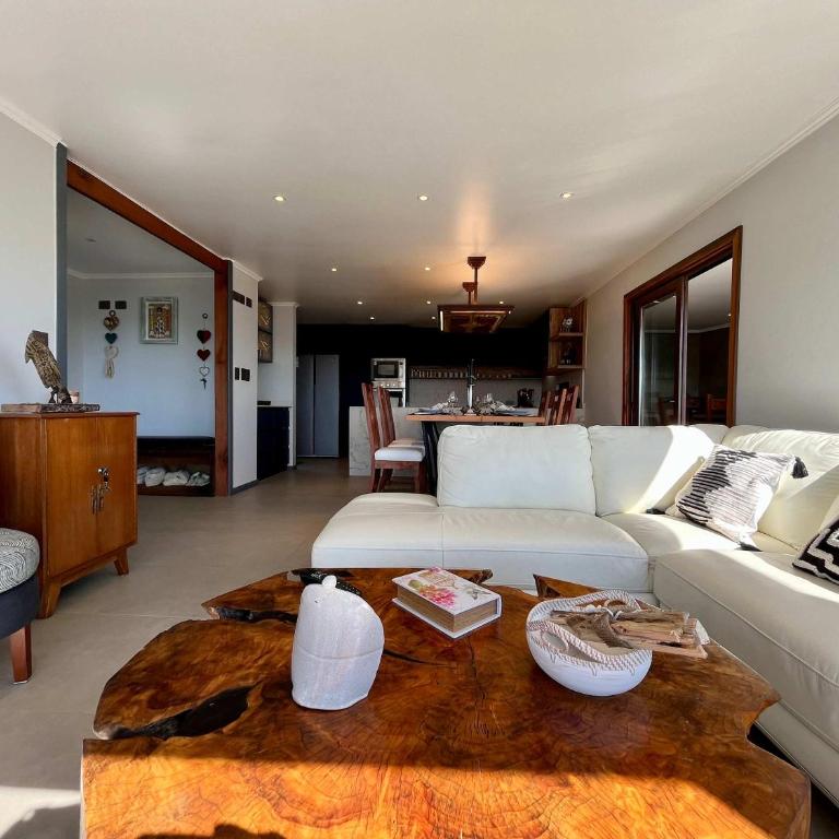 Elegant Home in Playa Hermosa w BBQ - Three-Bedroom Vacation Home - 29