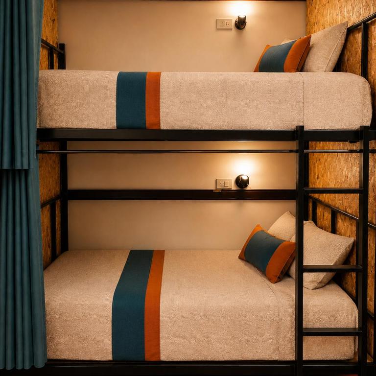 Terra House Hostel - Female Dormitory Room - 5
