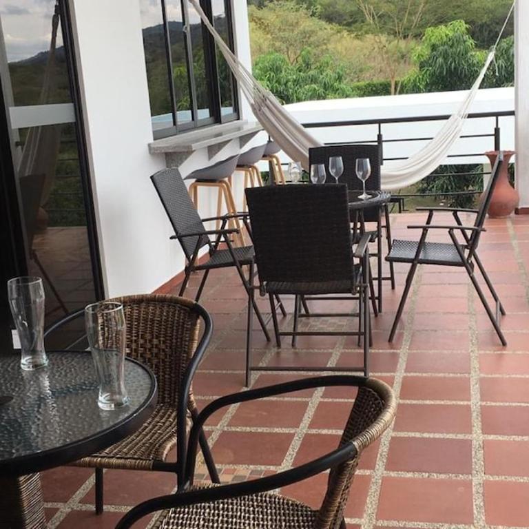 Summer House Villa en Condominio privado La Mesa Cundinamarca - Casa de 3 dormitorios - 57
