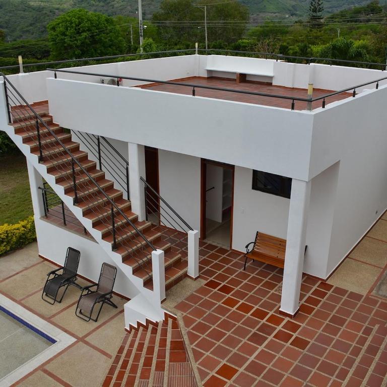 Summer House Villa en Condominio privado La Mesa Cundinamarca - Casa de 3 dormitorios - 44