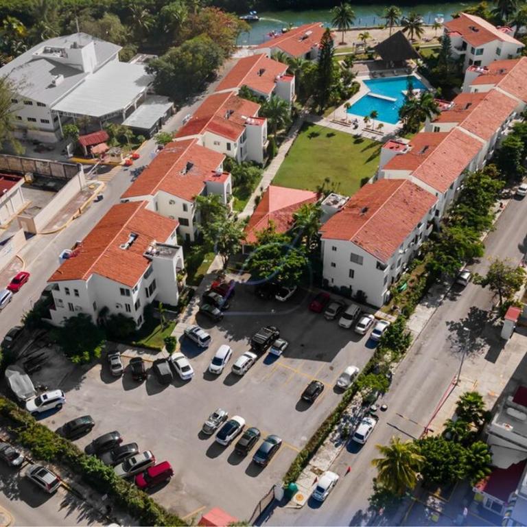 Incredible location in Hotel Zone, beautiful 3b condo - Apartamento de 3 dormitorios - 63