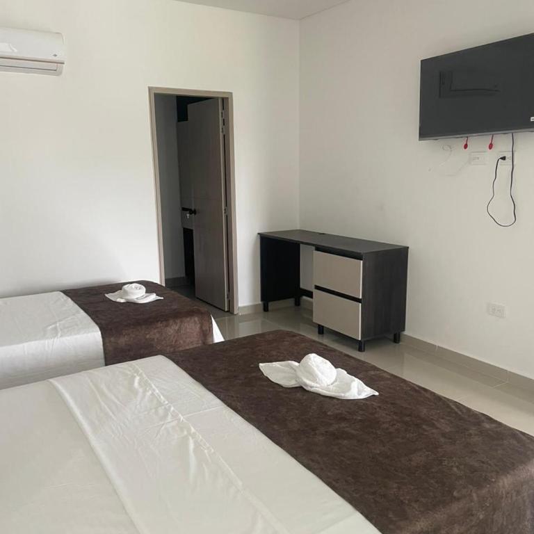 Hotel Samán del Llano - Family Room - 1