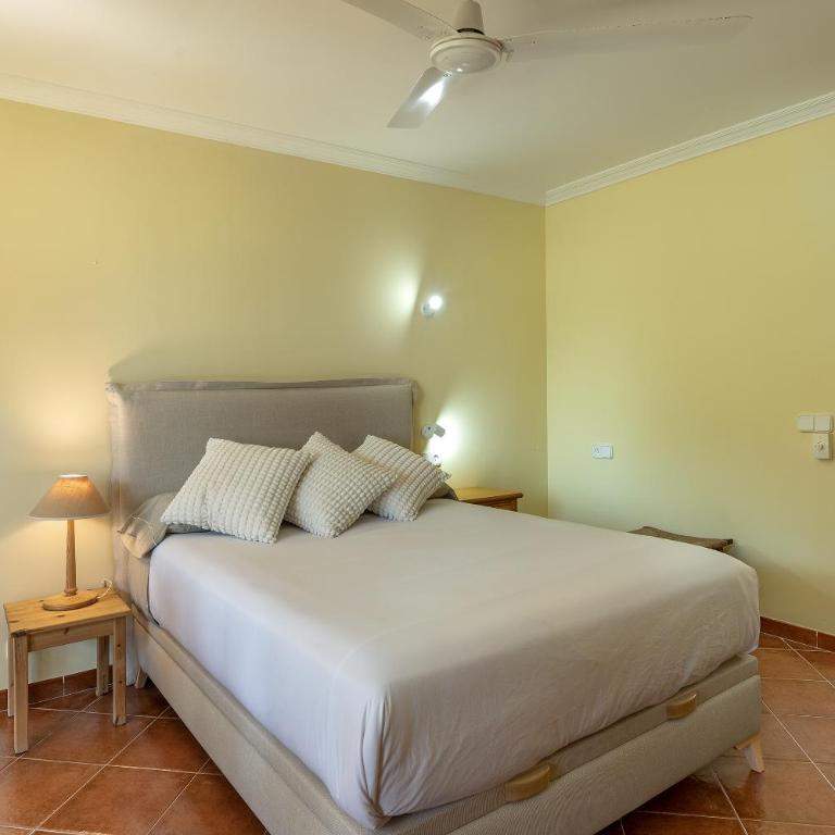 Townhouse with pool and mountain views, just 5 min - Casa de 4 dormitorios - 26