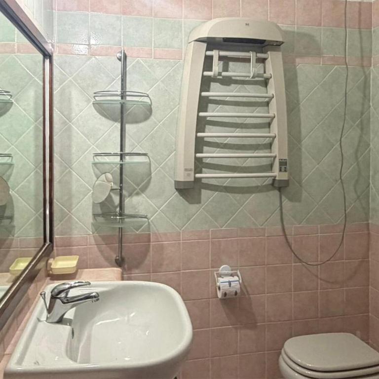 2 Bedroom Nice Apartment In Lu Bagnu - Appartamento Loft con 2 Camere da Letto - 8