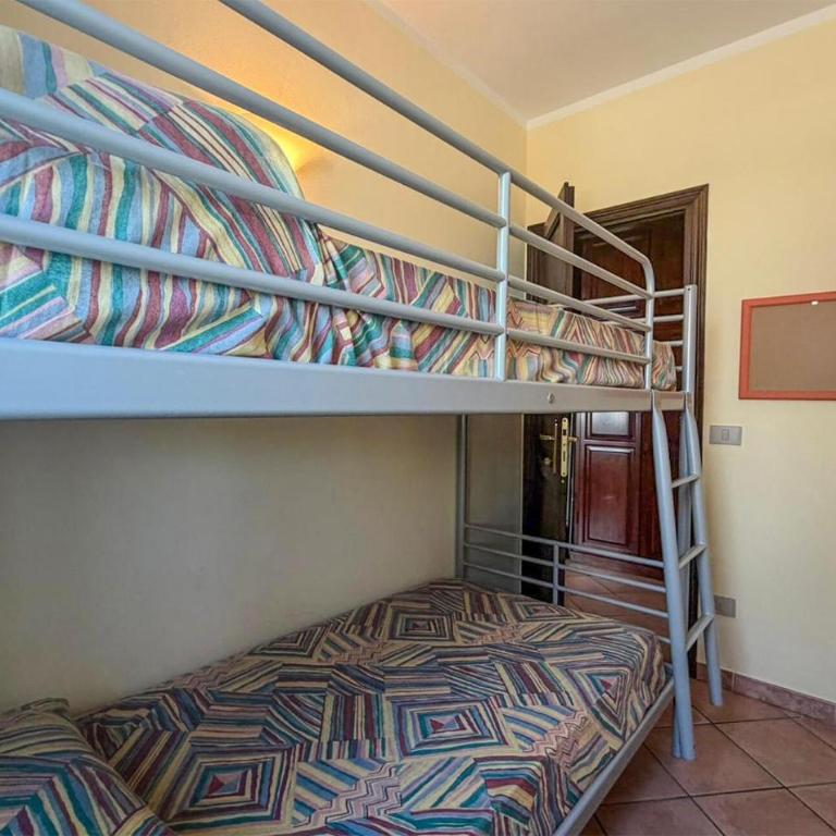 2 Bedroom Nice Apartment In Lu Bagnu - Appartamento Loft con 2 Camere da Letto - 7