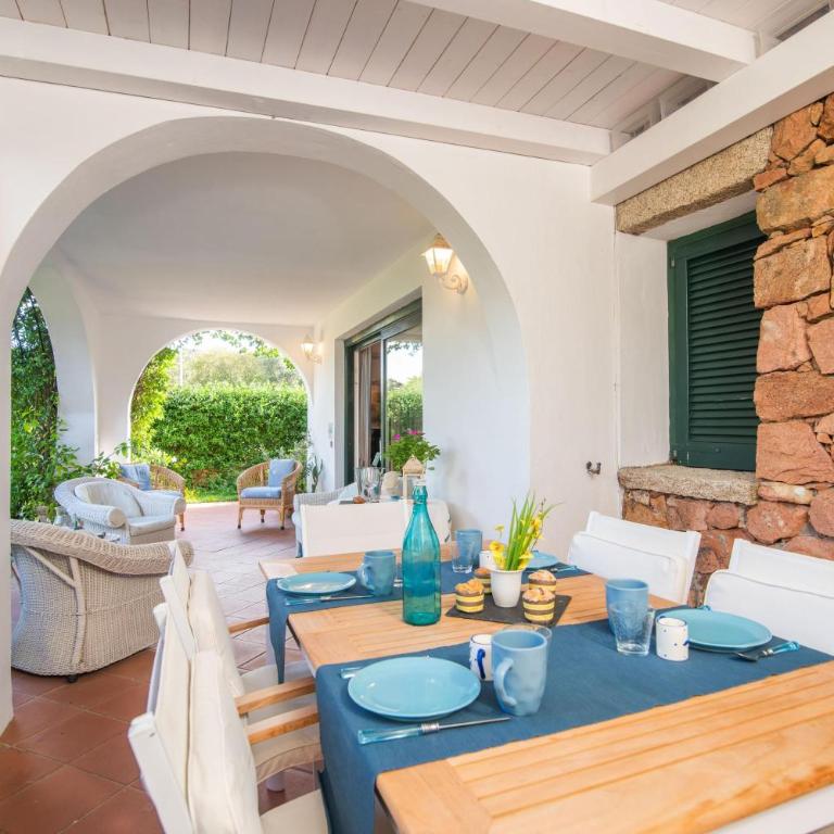 Number One With Shared Pool - Happy Rentals - Apartment - Ground Floor - 2