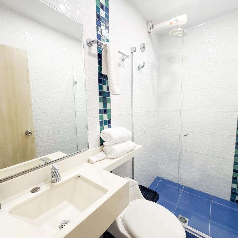 Casa Helena Hotel Centro Historico - Double Room with Balcony - 17