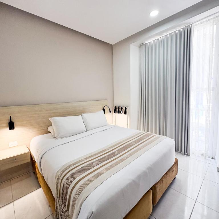 Casa Helena Hotel Centro Historico - Double Room with Balcony - 21