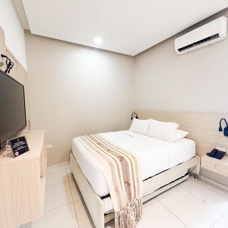 Casa Helena Hotel Centro Historico - Double Room with Private Bathroom - 15