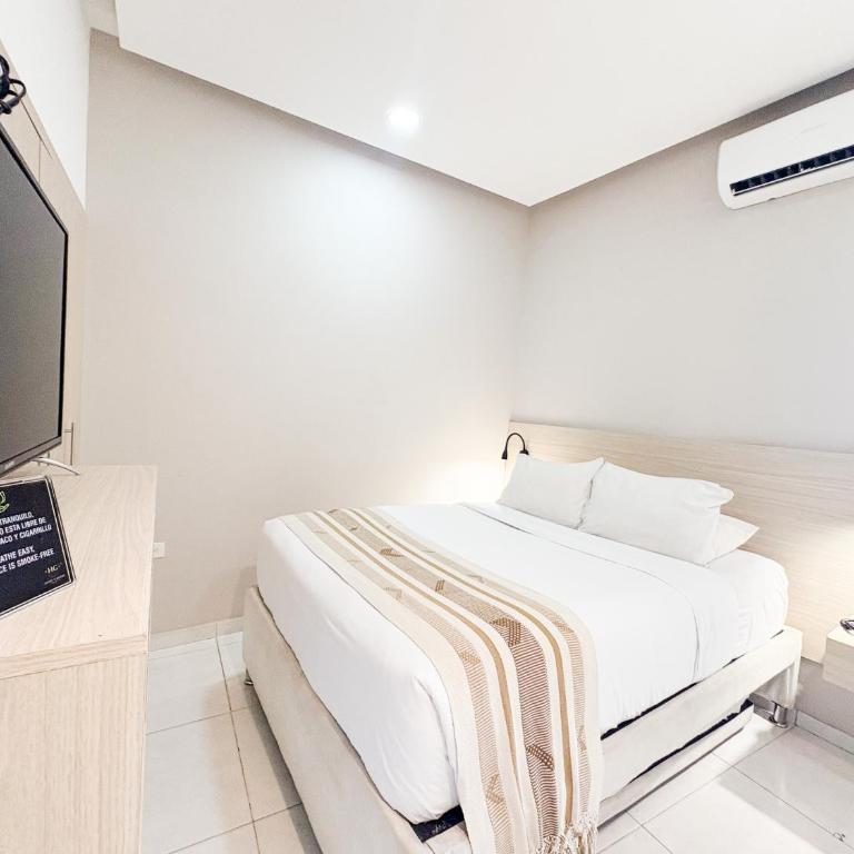 Casa Helena Hotel Centro Historico - Double Room with Private Bathroom - 23