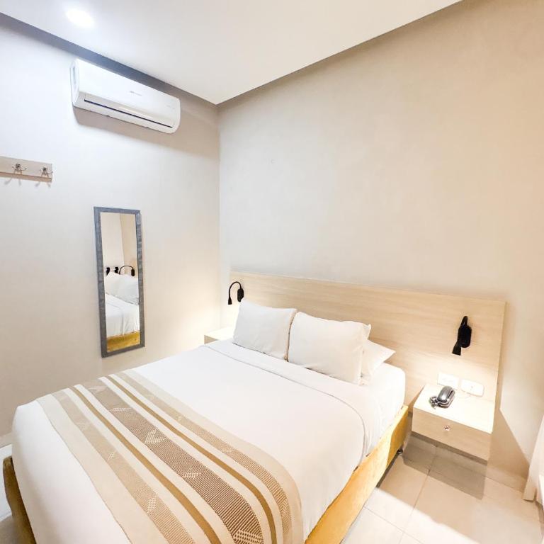 Casa Helena Hotel Centro Historico - Double Room with Private Bathroom - 46