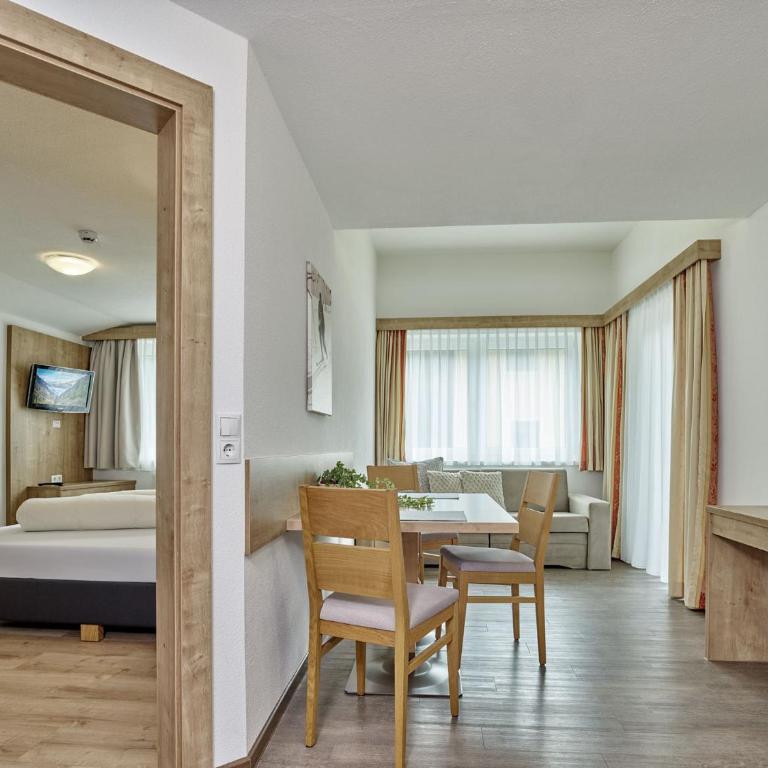 Appartement Gästehaus Bergkristall - Apartment mit 1 Schlafzimmer und Balkon - 1