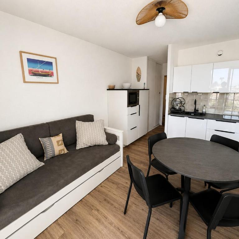 La Grande Voile -Clim-Piscine-Parking - One-Bedroom Apartment - 12