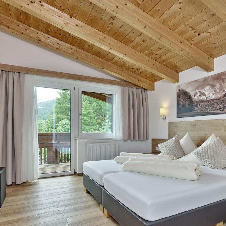 Appartement Gästehaus Bergkristall - Standard Apartment mit 2 Schlafzimmern und Balkon - 2