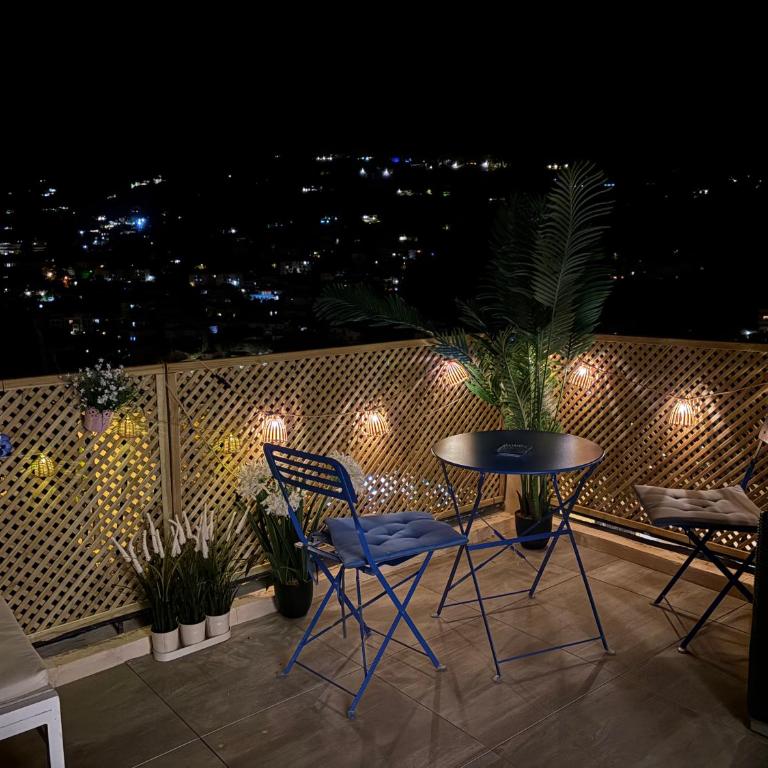 Terrasse panoramique Vieille ville à pied - Studio - Vue sur Montagne - 20