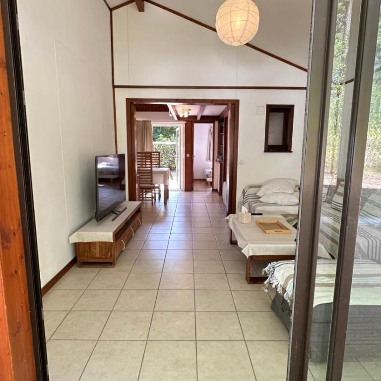 Charmant chalet 2ch avec piscine et jardin - Chalet - 15