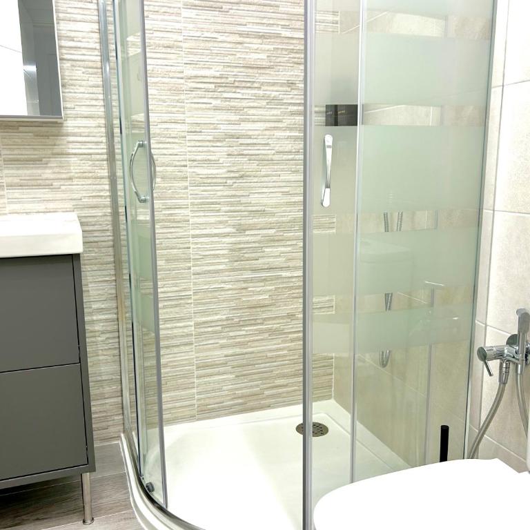 Modern, in front of the beach, Torre del Mar - Apartment mit 2 Schlafzimmern und Balkon - 9