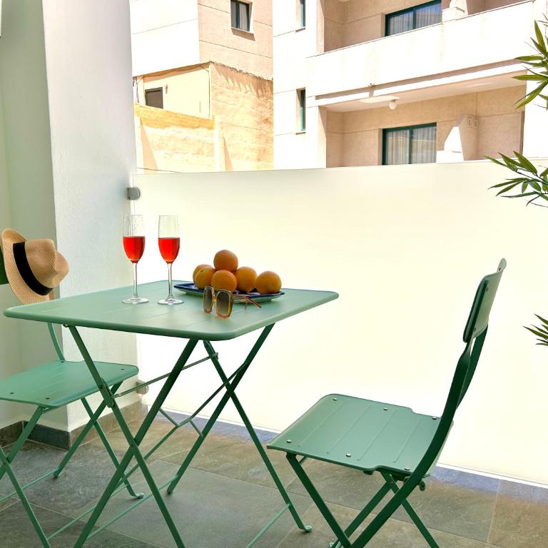 Modern, in front of the beach, Torre del Mar - Apartment mit 2 Schlafzimmern und Balkon - 2