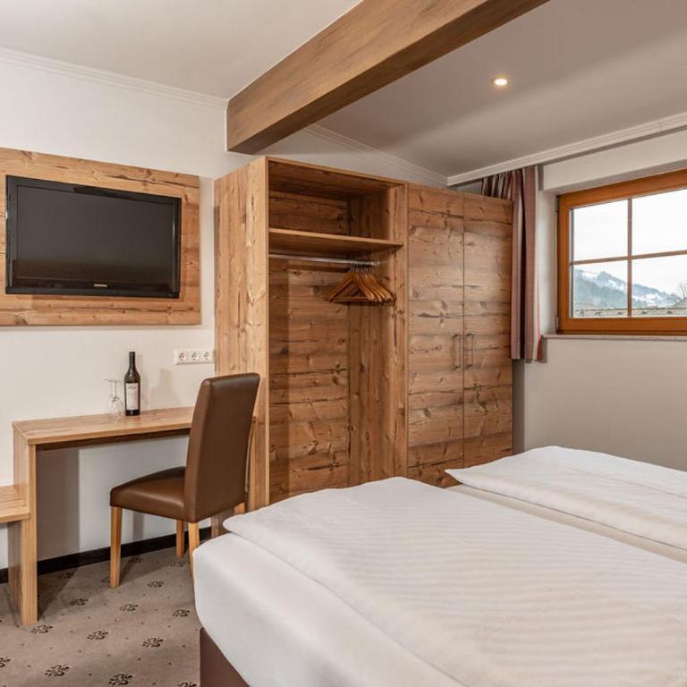 Land- und Appartementhaus Pircher - Doppelzimmer mit Balkon - 3