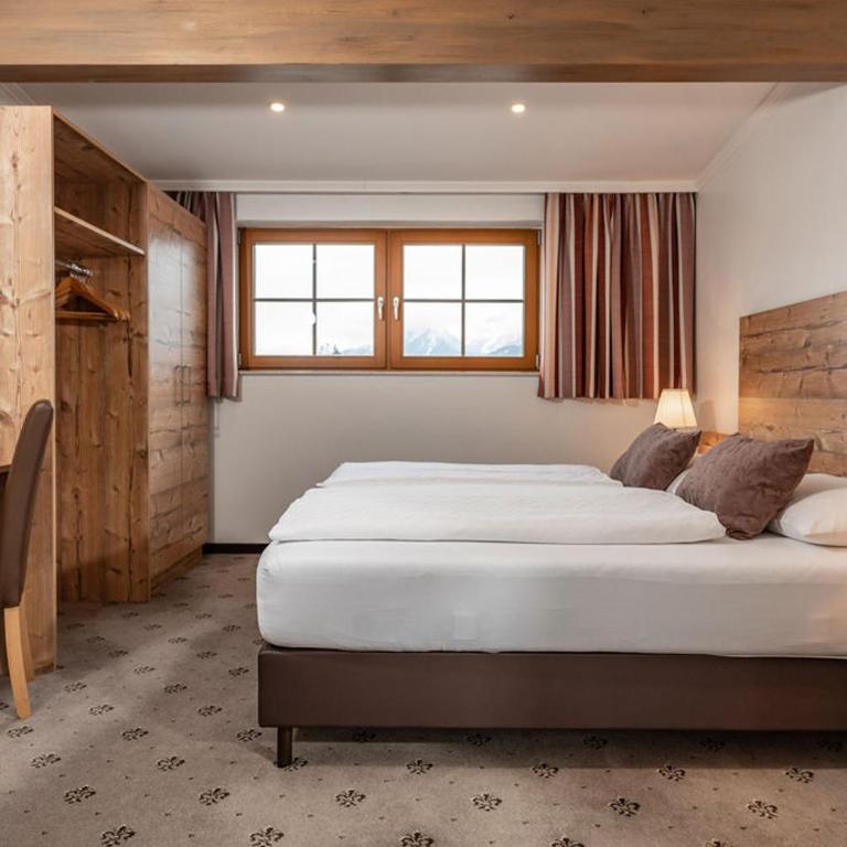 Land- und Appartementhaus Pircher - Doppelzimmer mit Balkon - 4