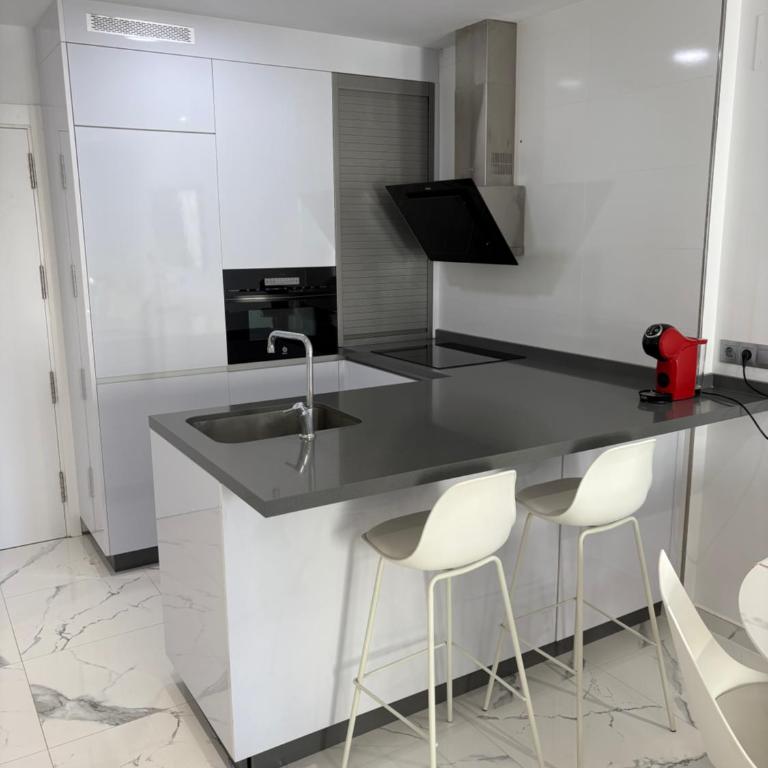 Apartamento con terrazas y vistas al mar - Appartement 1 Chambre - 6
