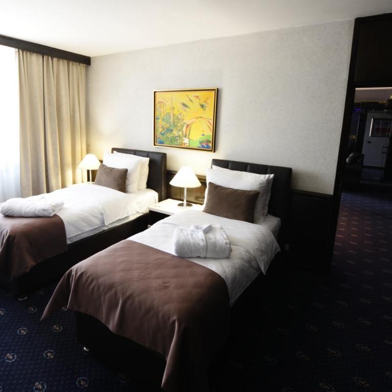 Hotel Holiday - Predsednički Suite - 4