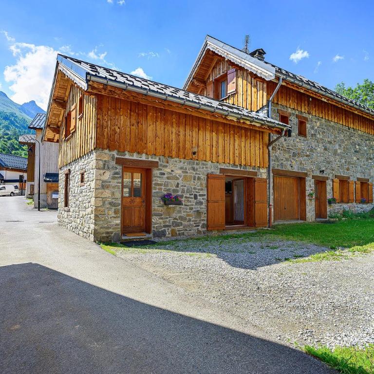 Chalet Pascal 9 - Apartment with Shower - 1