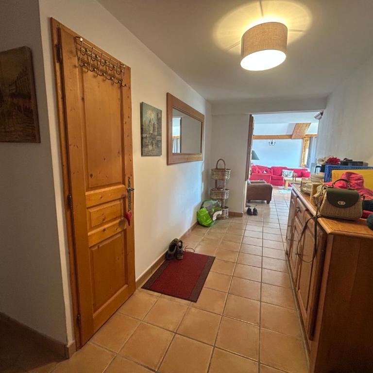 Chalet des Eucherts - La Rosiere- Appartement spacieux, 112 m2, 4 chambres pour 9-10 personnes, 300 m des pistes, parking privé, Vue exceptionnelle - Apartment - 7