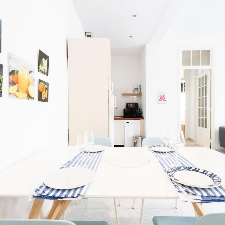 Esprit de France - Apartamento de 2 dormitorios con balcón - 11
