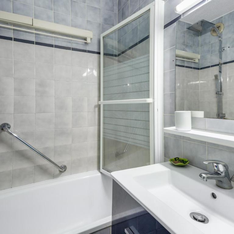 T3 dans domaine de la Coudoulière - Apartamento Deluxe de 2 dormitorios con vistas al jardín - 10