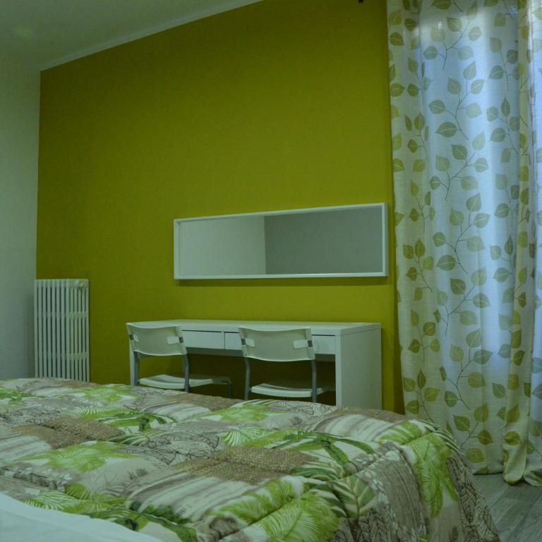 Leonardo Tourist House - Camera Budget Doppia con Letti Singoli - 5