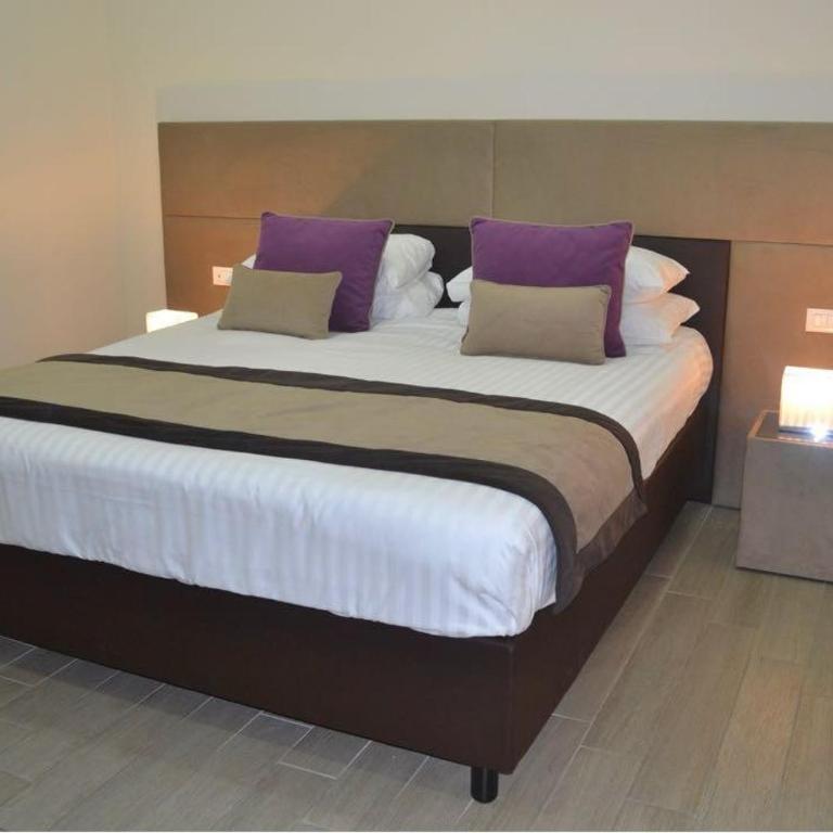 Bloom Apartment - Due Camere Matrimoniali Comunicanti (2 + 3 Adulti) - 4