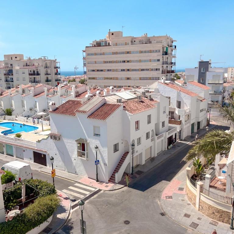 Edif Miami, 350m to the beach, views, pool - Two-Bedroom Apartment - 35