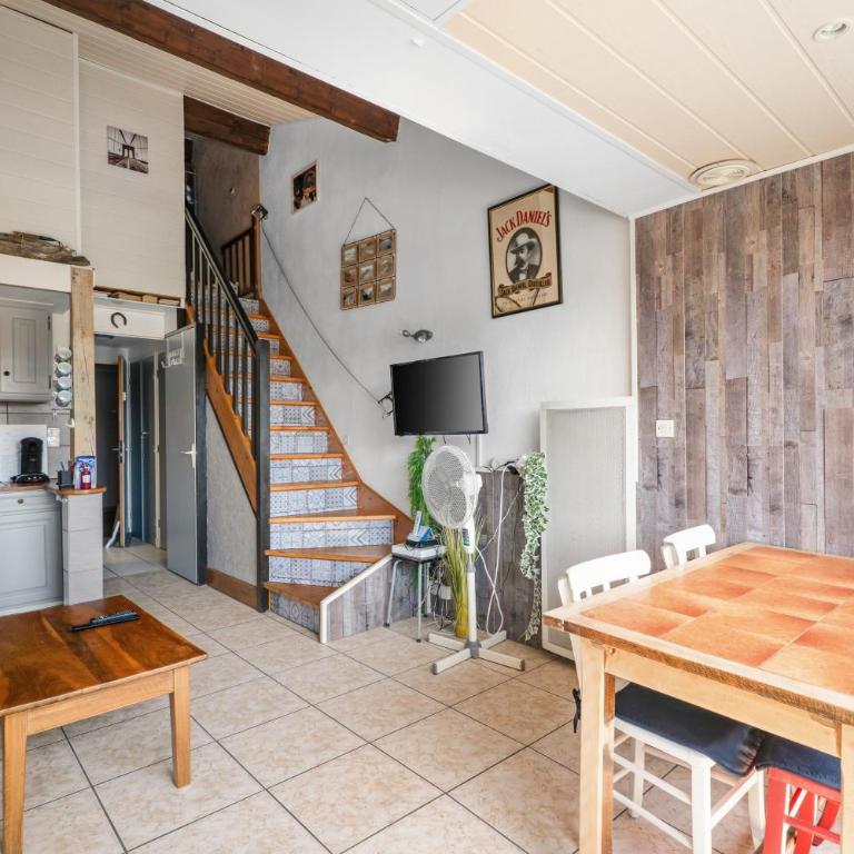 T2 à 5 min de la plage - Apartment with Shower - 9