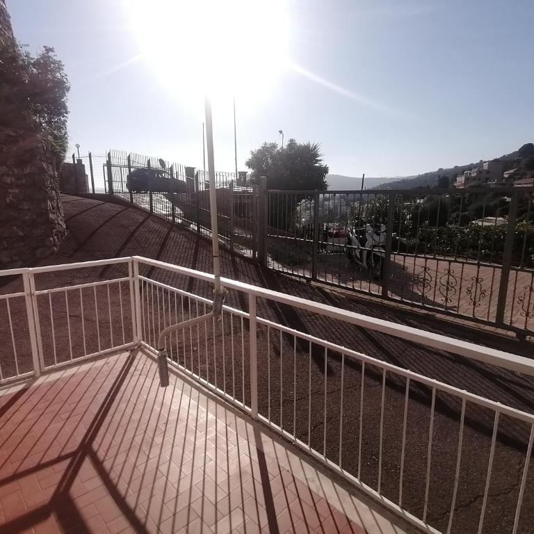 B&B Vacanze Alassio - Camera Familiare con Terrazza - 7