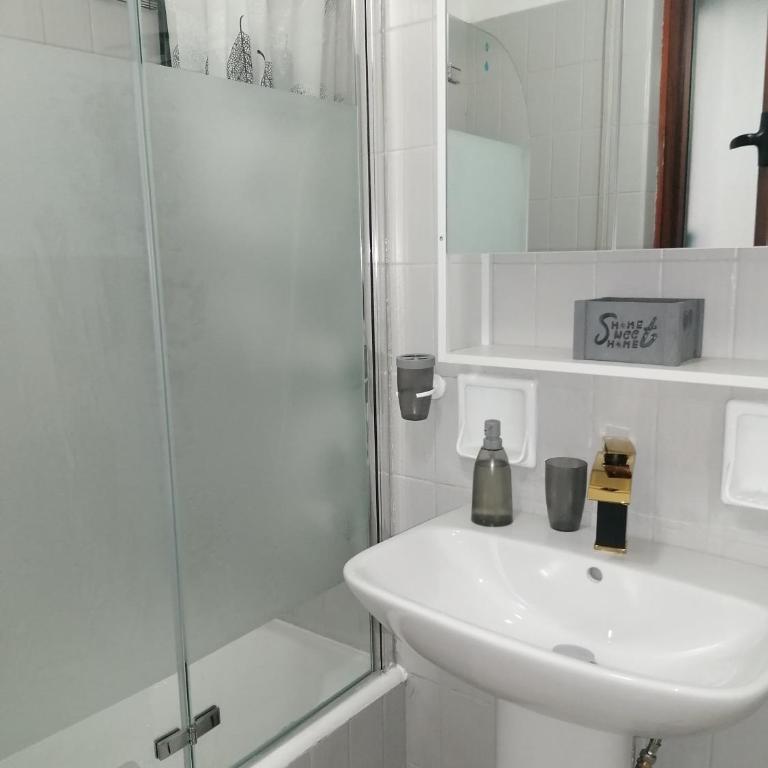 B&B Vacanze Alassio - Camera Familiare con Bagno Privato - 11
