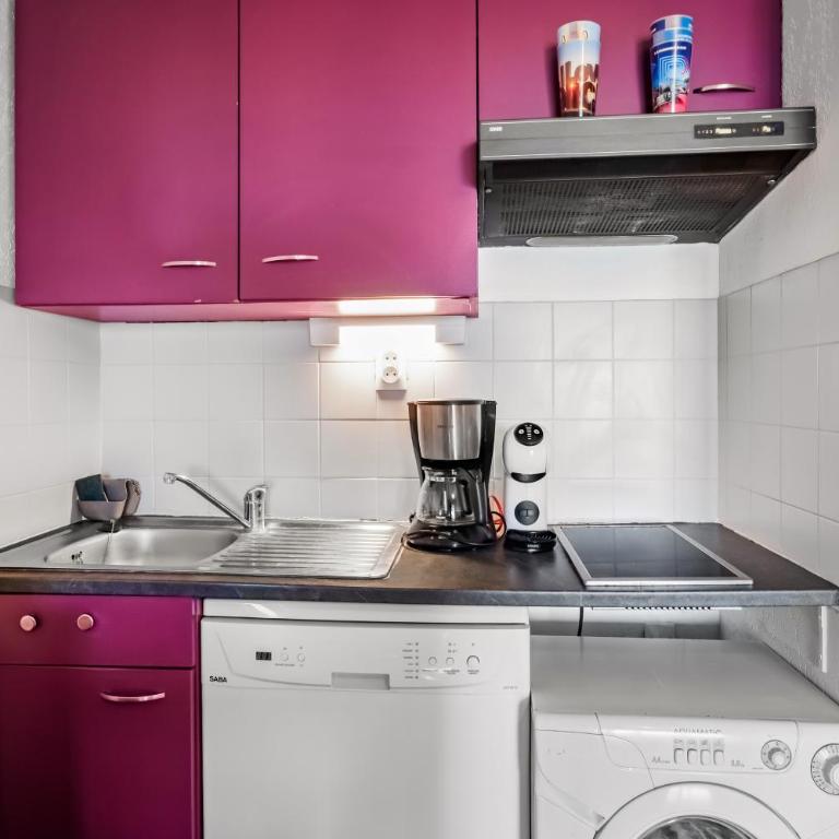 T2 dans résidence arborée - Apartamento de 1 dormitorio con vistas al jardín - 14