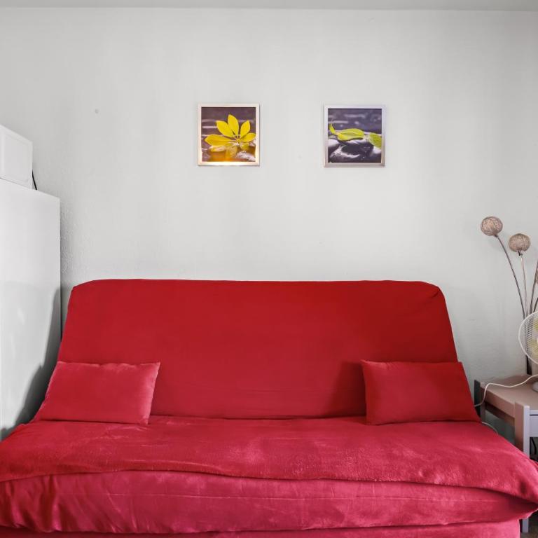 T2 dans résidence arborée - Apartamento de 1 dormitorio con vistas al jardín - 12