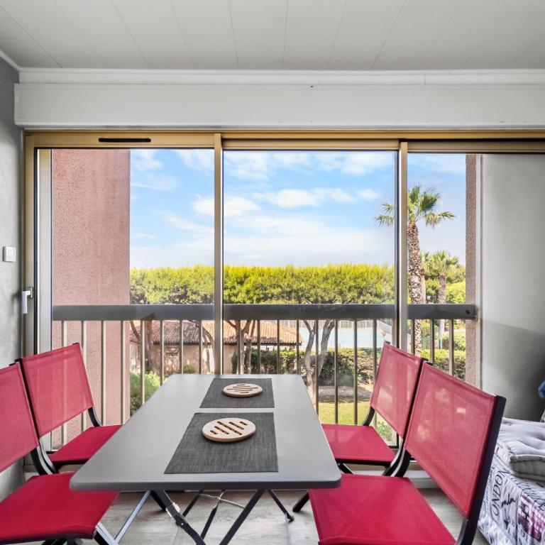 T2 dans résidence arborée - Apartamento de 1 dormitorio con vistas al jardín - 4
