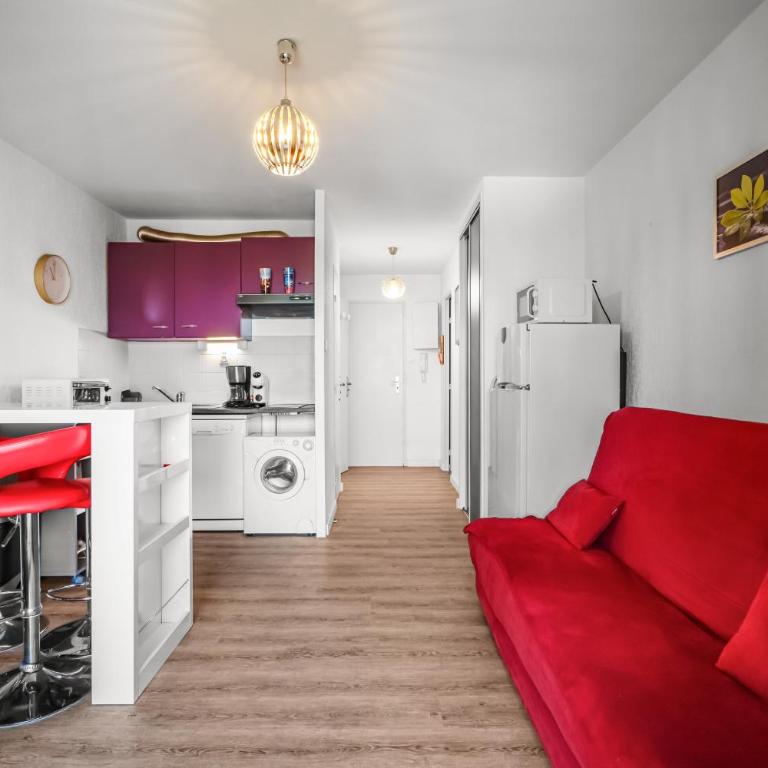T2 dans résidence arborée - Apartamento de 1 dormitorio con vistas al jardín - 11