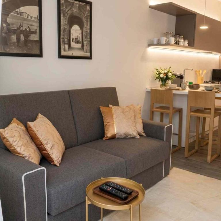 La Suite di Romeo - Appartamento con 1 Camera da Letto - 57