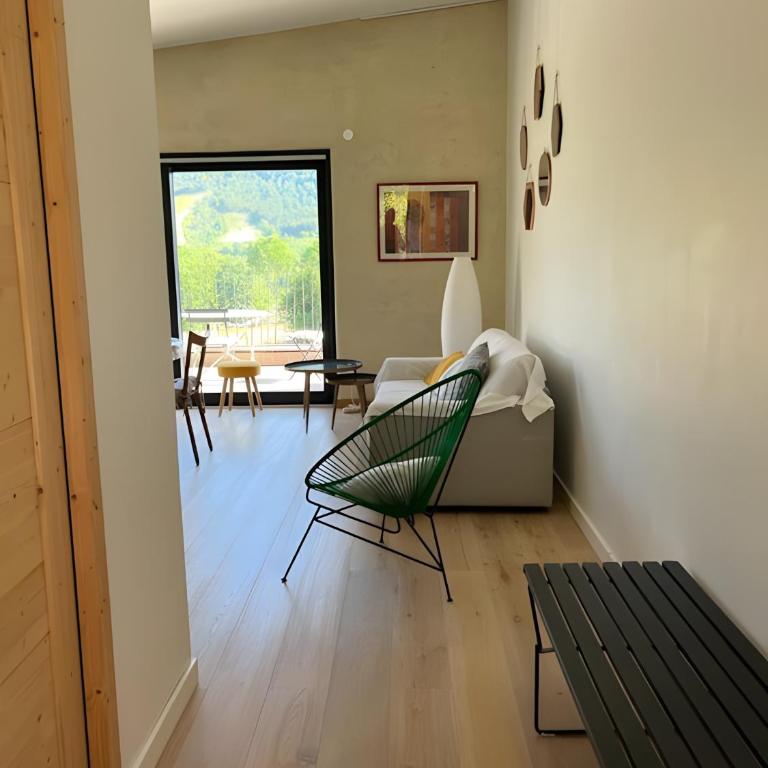 Gite de Charme écologique - Two-Bedroom Deluxe Apartment with Garden View - 4