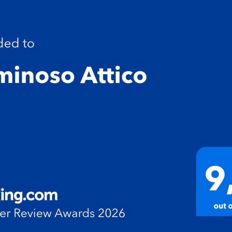 Luminoso Attico - Appartamento con 2 Camere da Letto - 2