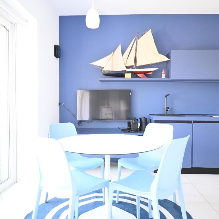 N004 - Villa Ulisse, splendido trilocale a 100m dal mare - Appartamento con 2 Camere da Letto - 8