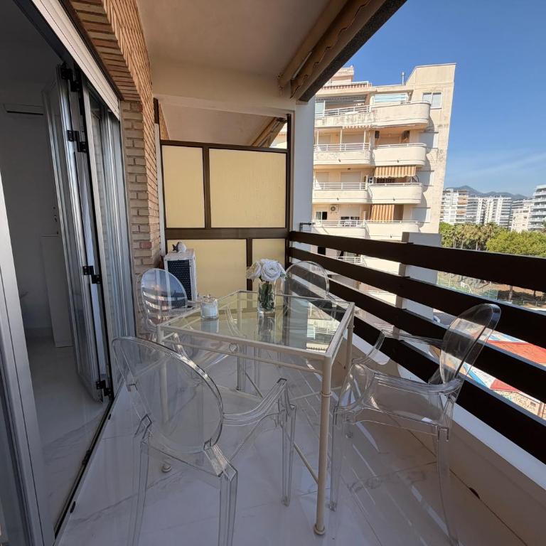 Tres Delfines Solo Familias Serviplaya - Estudio con terraza - 2